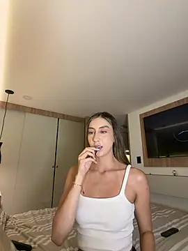 Snapshot of lua_ferch__ chatting on 05/17/26, 01:16 lua ferch online show from 05/17/26, 01:16