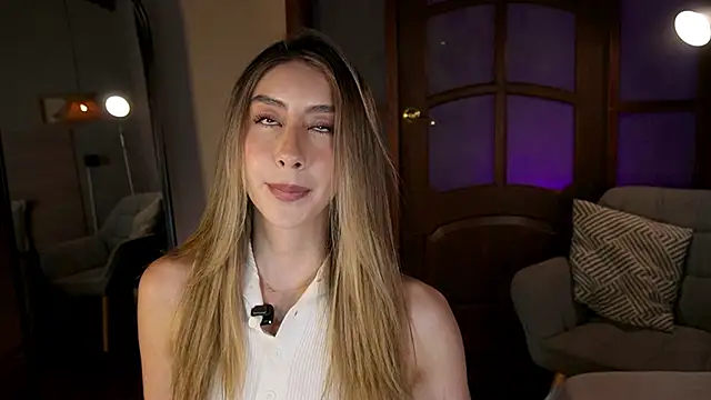 lua ferch   online show from 04/07/26, 12:51