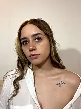 Natalia Suarez online show from 01/11/26, 12:17