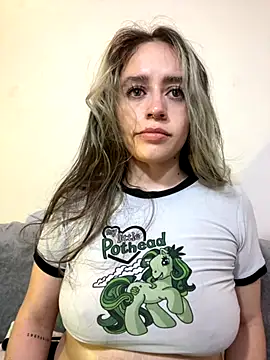 Natalia Suarez online show from 11/30/25, 02:45