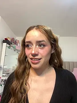 Snapshot of Natalia_Suarez chatting on 05/03/26, 01:22 Natalia Suarez online show from 05/03/26, 01:22