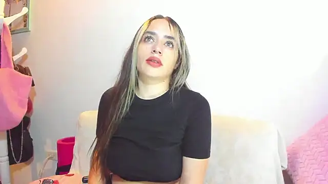 Natalia Suarez online show from 11/04/25, 02:26