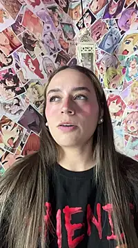 Snapshot of Natalia_Suarez chatting on 02/25/25, 12:25 Natalia Suarez online show from 02/25/25, 12:25