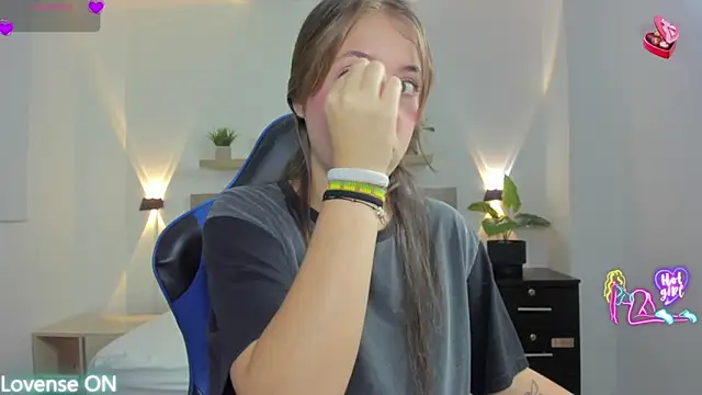 nataly rodri online show from 02/14/26, 01:50