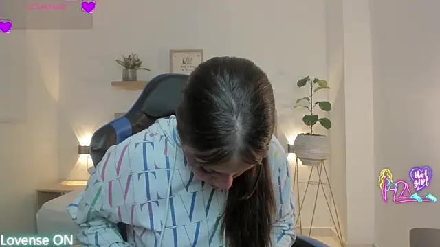 nataly rodri online show from 03/28/26, 02:01