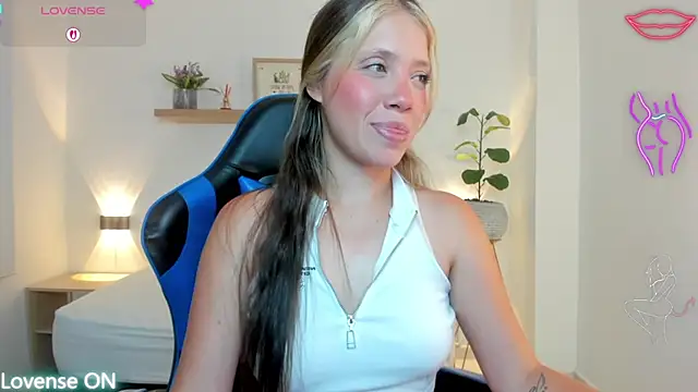 Snapshot of nataly_rodri chatting on 05/09/26, 03:43 nataly rodri online show from 05/09/26, 03:43