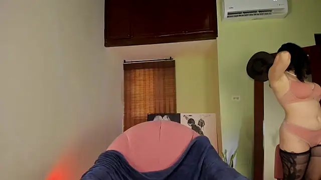 Emma  Blanco online show from 09/15/25, 03:01