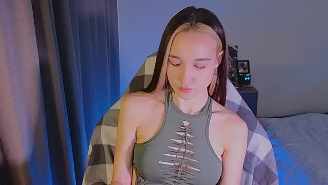 shey1i online show from 12/20/25, 12:41