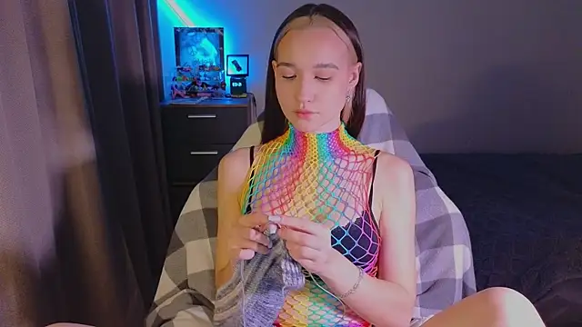 shey1i online show from 12/05/25, 12:04