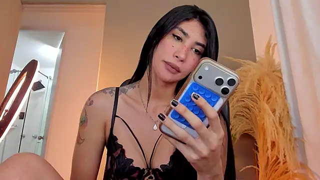 GarciaMilu online show from 05/19/26, 02:29
