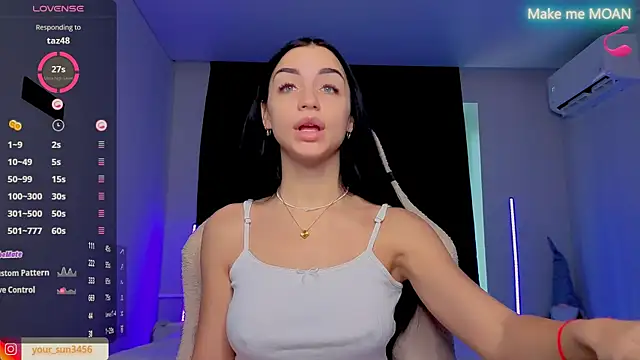 Kemi  Jordan online show from 09/26/25, 10:55