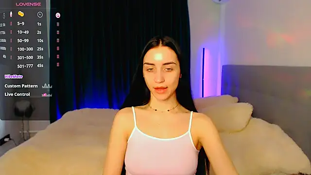 Kemi  Jordan online show from 03/19/25, 08:23