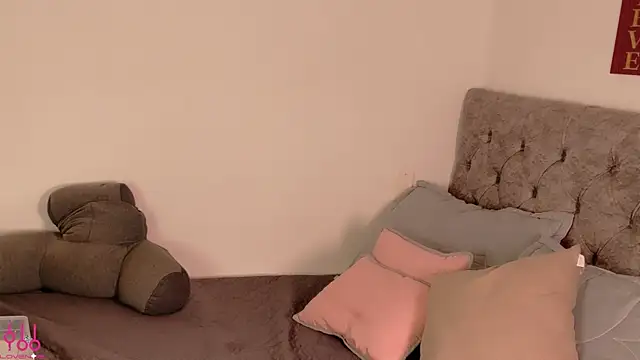 Samara Kim online show from 04/10/26, 08:38