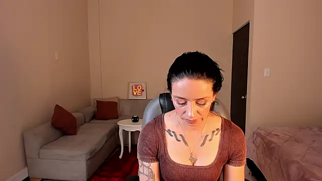 Kristen Garner online show from 03/13/26, 08:25