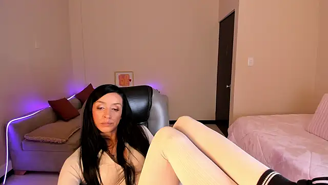 Kristen Garner online show from 04/30/26, 08:57