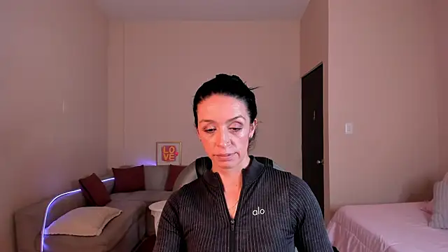 Kristen Garner online show from 07/10/26, 07:47