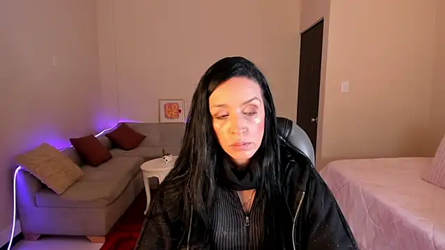 Kristen Garner online show from 05/01/26, 08:25