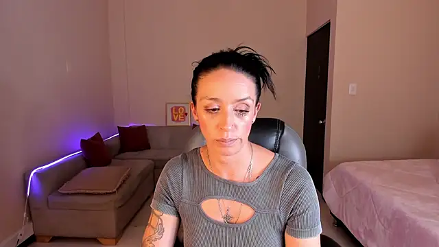Kristen Garner online show from 05/04/26, 08:11