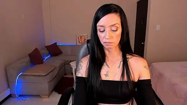 Kristen Garner online show from 06/11/26, 08:17