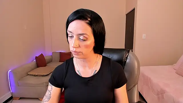 Kristen Garner online show from 05/30/26, 08:14