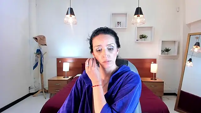 Kristen Garner online show from 02/12/25, 12:16