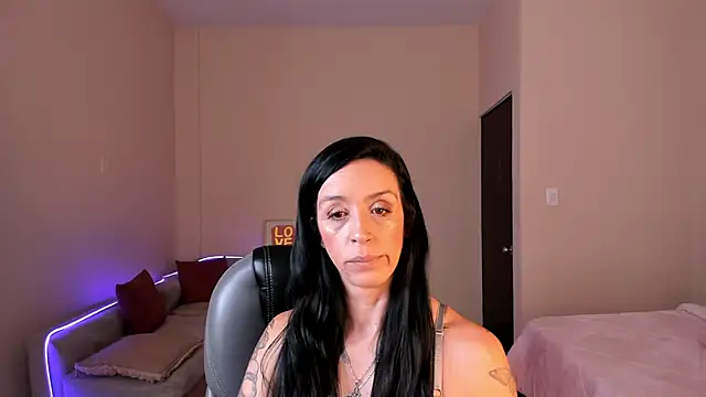 Kristen Garner online show from 05/19/26, 07:32