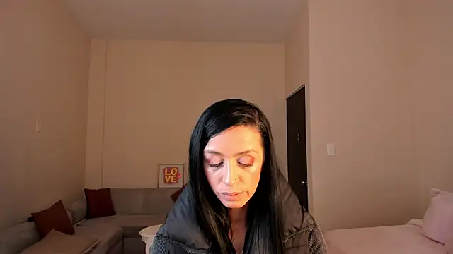 Kristen Garner online show from 06/16/26, 07:25