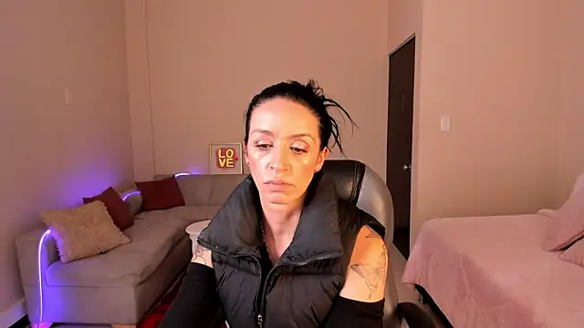 Kristen Garner online show from 05/28/26, 08:15