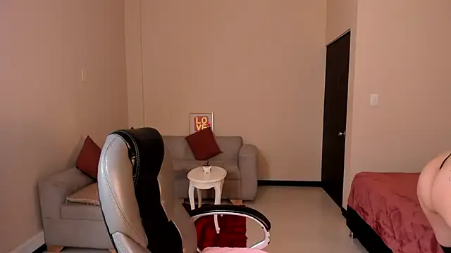 Kristen Garner online show from 04/08/26, 08:10