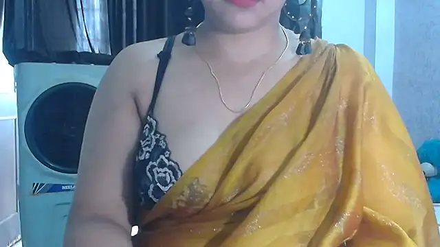 Snapshot of Maria_55 chatting on 07/18/26, 06:11 Maria 55 online show from 07/18/26, 06:11