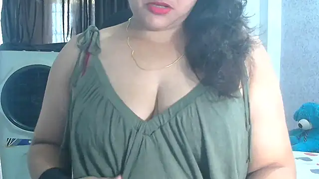 Snapshot of Maria_55 chatting on 07/13/26, 07:07 Maria 55 online show from 07/13/26, 07:07