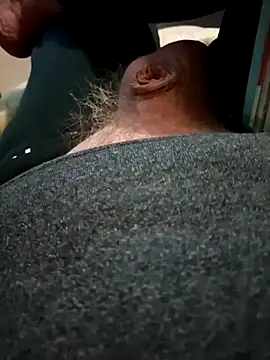 Snapshot of loveeatingcunts chatting on 04/06/26, 07:59 loveeatingcunts online show from 04/06/26, 07:59