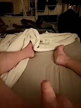 Snapshot of loveeatingcunts chatting on 03/09/26, 01:20 loveeatingcunts online show from 03/09/26, 01:20