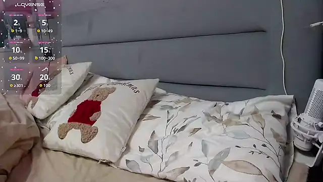 Viktoriiya bald online show from 11/30/25, 11:11