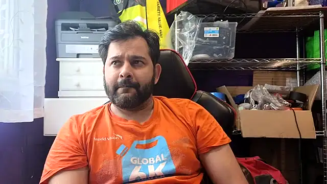 Snapshot of Sakhtlaundaz chatting on 06/12/26, 01:42 Sakhtlaundaz online show from 06/12/26, 01:42