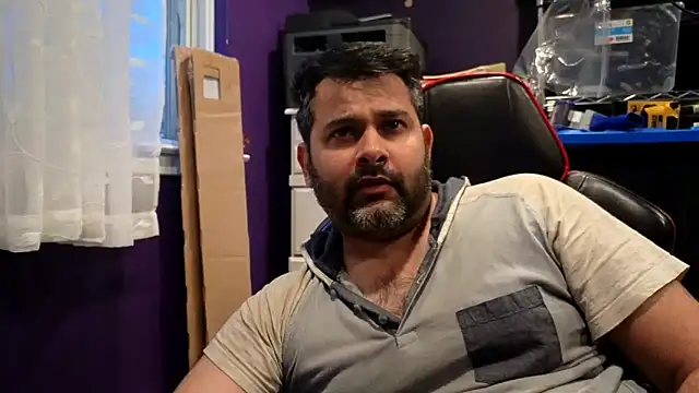 Snapshot of Sakhtlaundaz chatting on 05/11/26, 12:34 Sakhtlaundaz online show from 05/11/26, 12:34