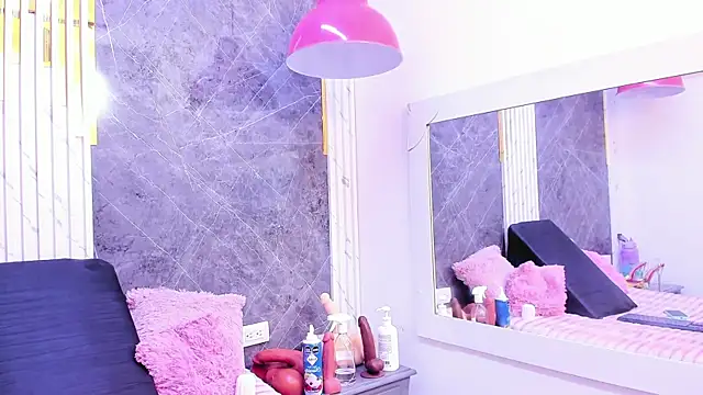 Snapshot of AndreaFletcher chatting on 09/10/25, 07:35 AndreaFletcher online show from 09/10/25, 07:35