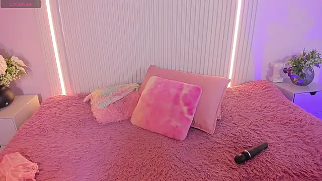 EmilyEvans7 online show from 03/11/26, 07:41