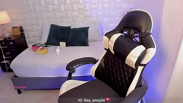 anny rouse24 online show from 01/14/26, 02:37