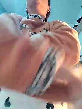 lolo890 online show from 12/21/25, 02:41