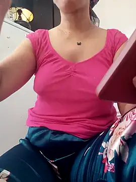 lolo890 online show from 09/10/25, 12:15