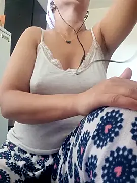 lolo890 online show from 10/30/25, 11:19