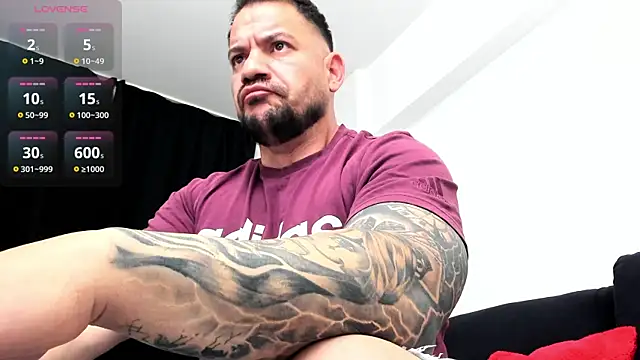 musclemonster31 online show from 10/27/25, 10:44