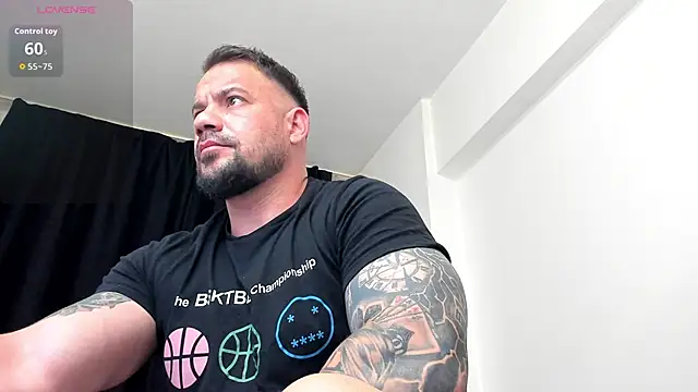 musclemonster31 online show from 06/02/26, 07:36