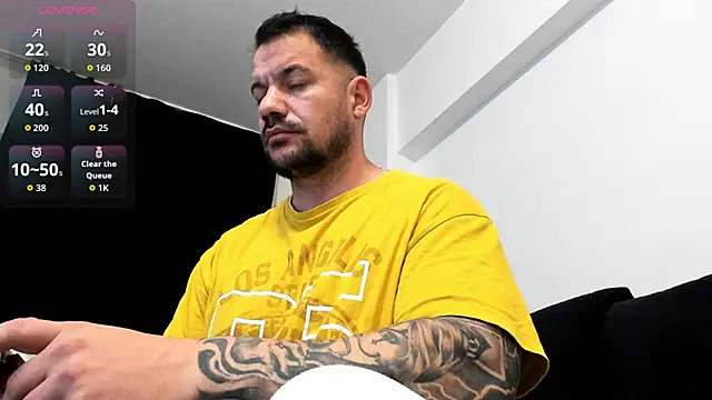 musclemonster31 online show from 11/15/25, 10:30