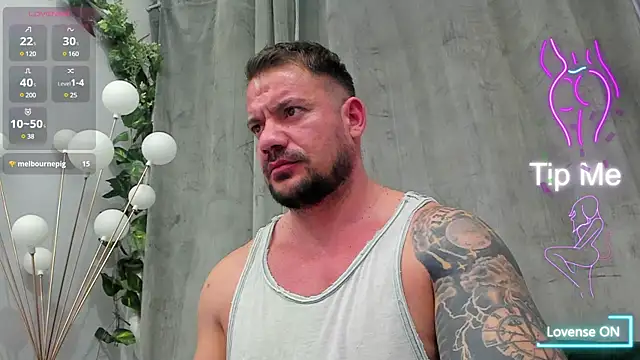 Snapshot of musclemonster31 chatting on 03/10/25, 06:16 musclemonster31 online show from 03/10/25, 06:16