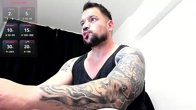 musclemonster31 online show from 12/16/25, 10:58