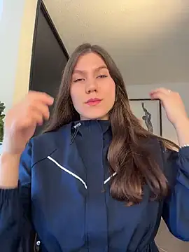 AmelieLaurent  online show from 05/06/26, 01:26