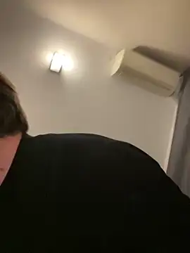 ETHAN MOORE online show from 11/27/25, 02:28