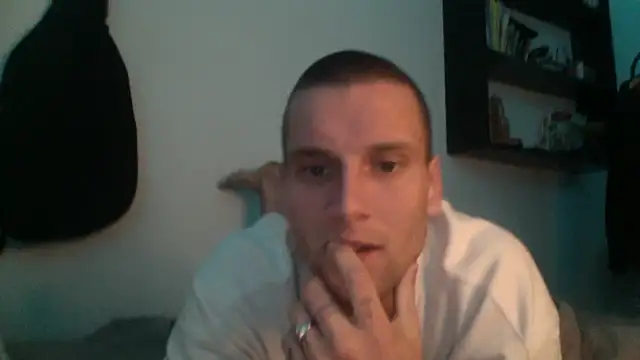 ETHAN MOORE online show from 06/05/26, 01:43